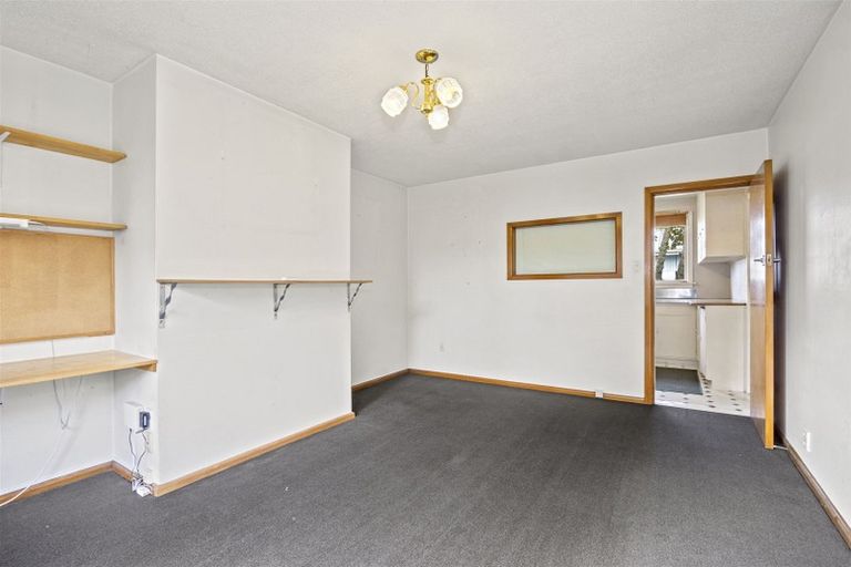 Photo of property in 2/12 Grove Road, Addington, Christchurch, 8024