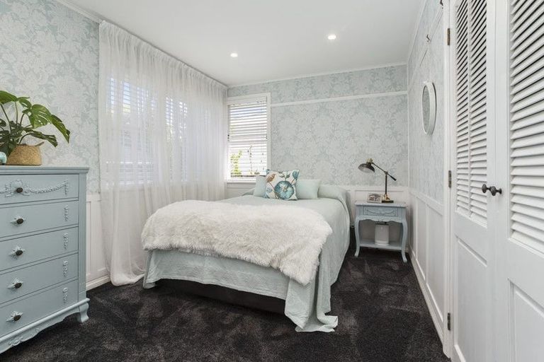 Photo of property in 29 Cobham Crescent, Kelston, Auckland, 0602