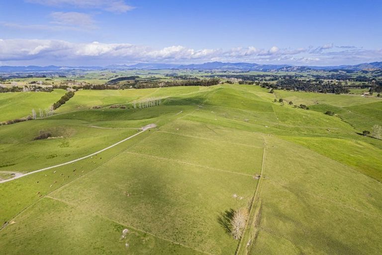 Photo of property in 1065 Pipiwai Road, Ruatangata West, Whangarei, 0176