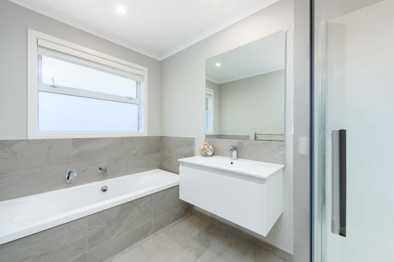 Photo of property in 5 Batty Street, Papamoa Beach, Papamoa, 3118