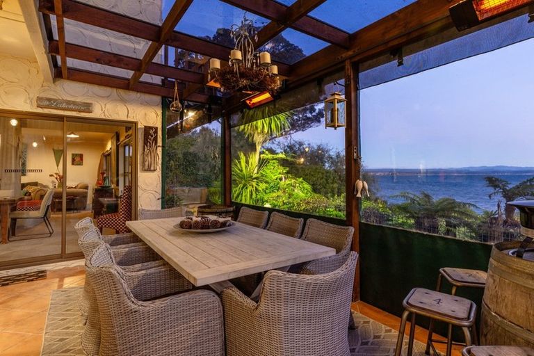 Photo of property in 817 Acacia Bay Road, Acacia Bay, Taupo, 3330