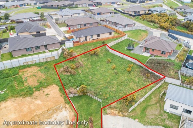 Photo of property in 34c Speargrass Grove, Timberlea, Upper Hutt, 5018