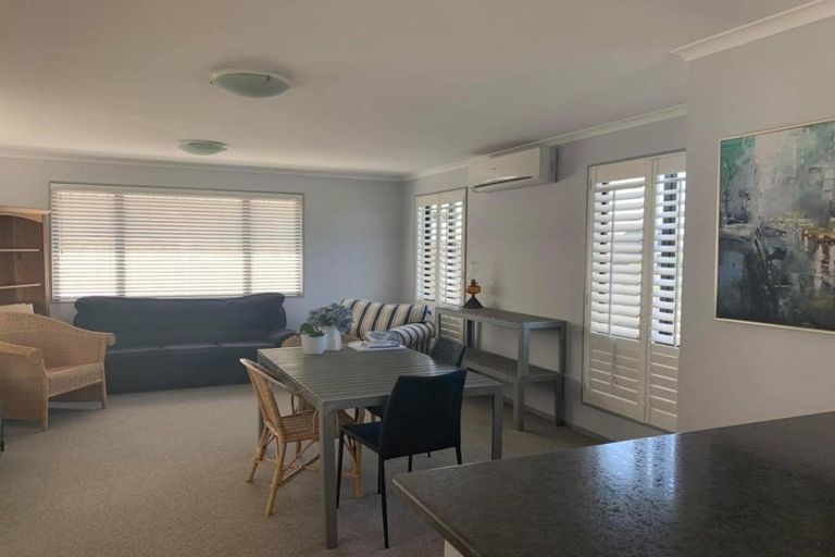 Photo of property in 12 Ruske Place, Grandview Heights, Hamilton, 3200