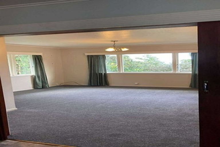 Photo of property in 1 Mace Street, Island Bay, Wellington, 6023