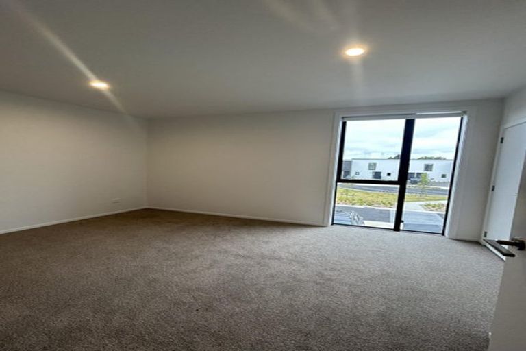 Photo of property in 15 Pipi Place, Levin, 5510