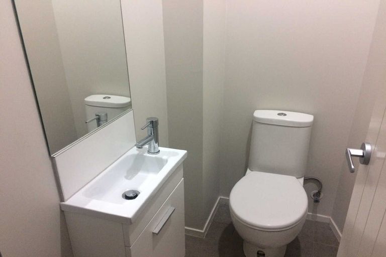 Photo of property in 13/45a Swanson Road, Henderson, Auckland, 0610