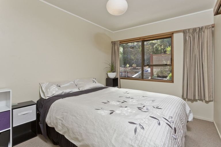 Photo of property in 2/14 Kauri Road, Birkenhead, Auckland, 0626