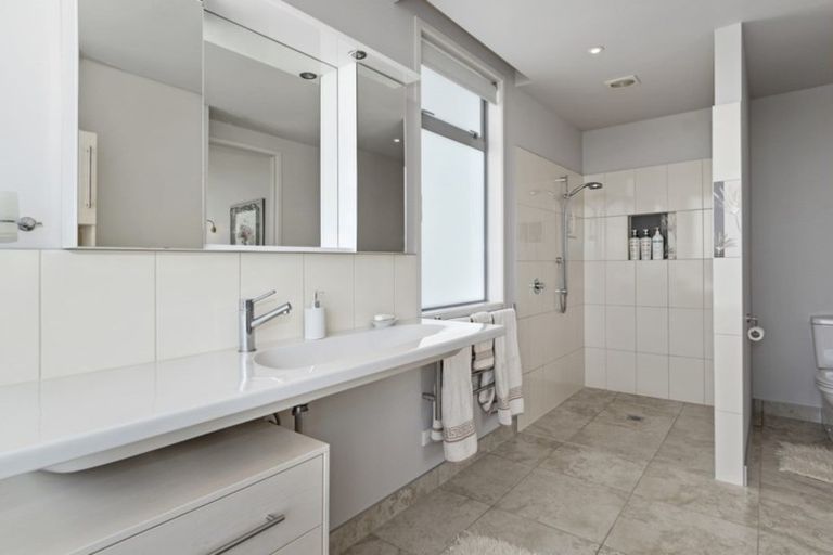 Photo of property in 5 Tinopai Drive, Omokoroa, 3114