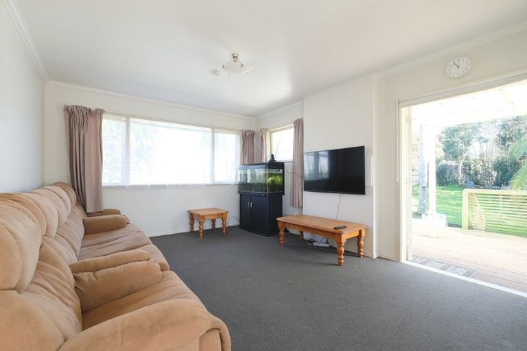 Photo of property in 12 Nield Road, Manurewa, Auckland, 2102
