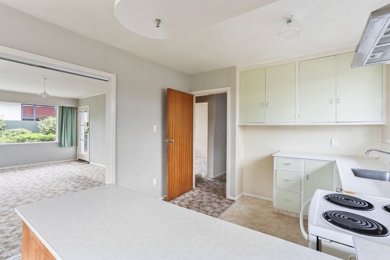 Photo of property in 1/318 Main North Road, Redwood, Christchurch, 8051