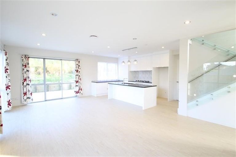 Photo of property in 69 Ridgedale Road, Silverdale, 0932