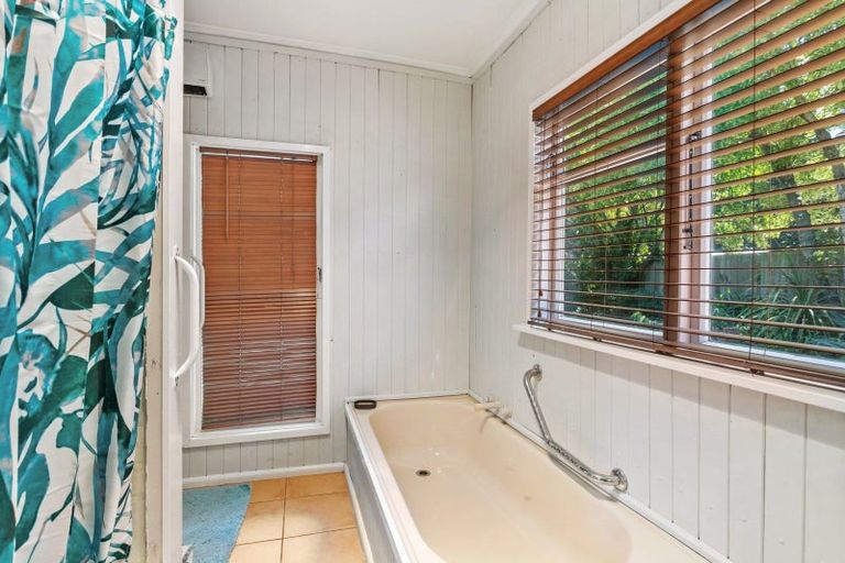 Photo of property in 51 Kings Avenue, Waikuku Beach, 7402