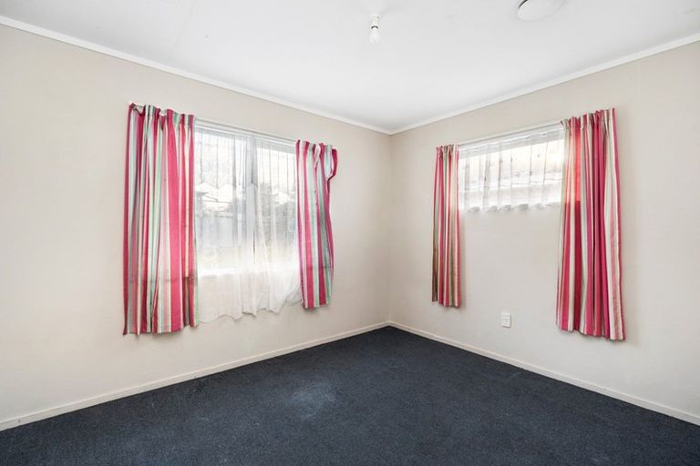 Photo of property in 1 Rerewai Place, Tikipunga, Whangarei, 0112