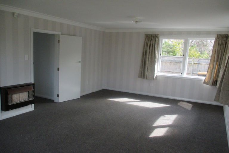 Photo of property in 1 Luton Street, Hokowhitu, Palmerston North, 4410