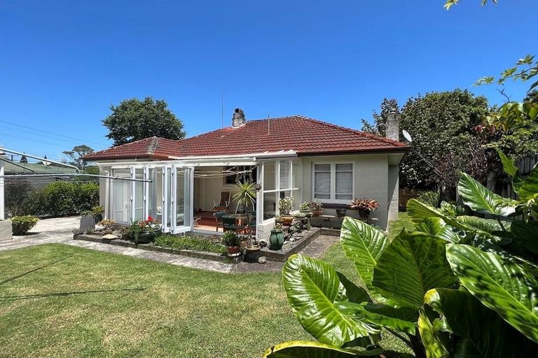 Photo of property in 65 Riverside Drive, Riverside, Whangarei, 0112