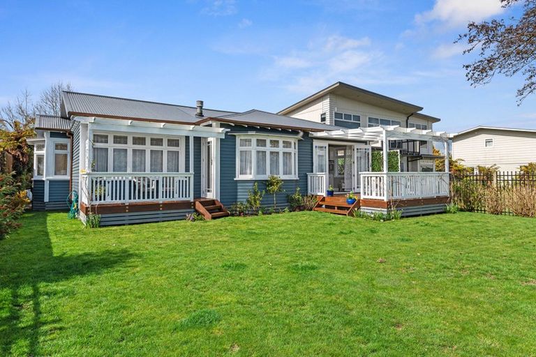 Photo of property in 9 Willow Avenue, Hannahs Bay, Rotorua, 3010