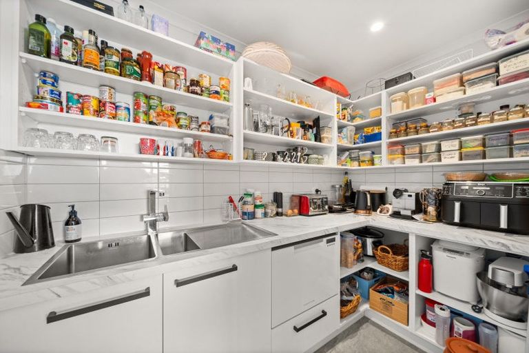 Photo of property in 13 Kea Court, Carterton, 5713