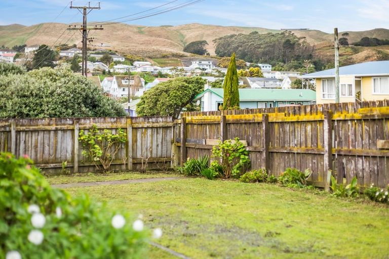 Photo of property in 91 Astrolabe Street, Cannons Creek, Porirua, 5024