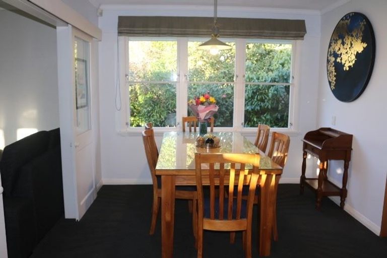 Photo of property in 30 Churchill Avenue, Hokowhitu, Palmerston North, 4410
