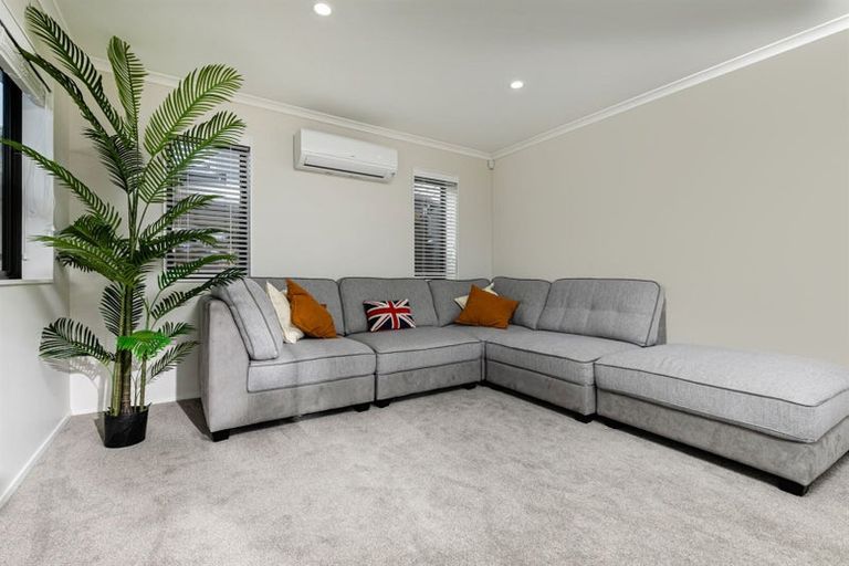 Photo of property in 9a Kingdale Road, Henderson, Auckland, 0610