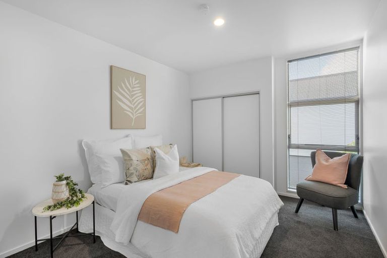 Photo of property in 547 Barbadoes Street, Edgeware, Christchurch, 8013