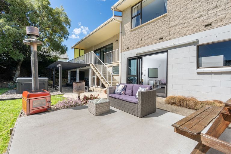 Photo of property in 20 Lynas Street, Outram, 9019