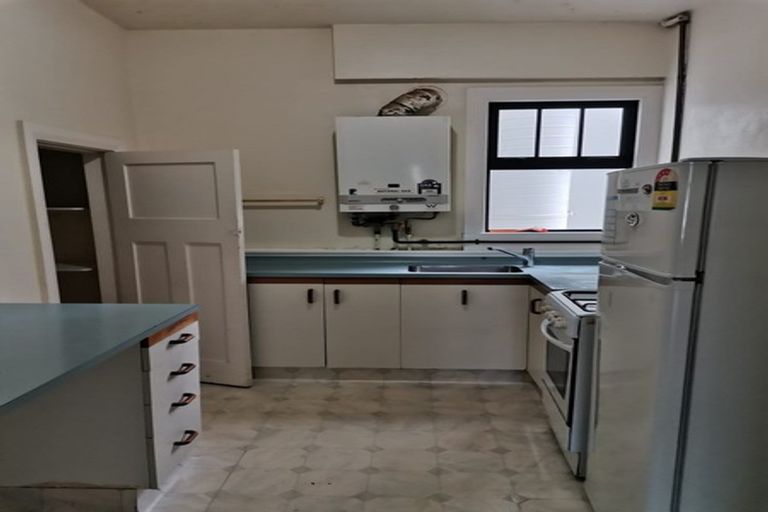 Photo of property in 10/24 Elizabeth Street, Mount Victoria, Wellington, 6011