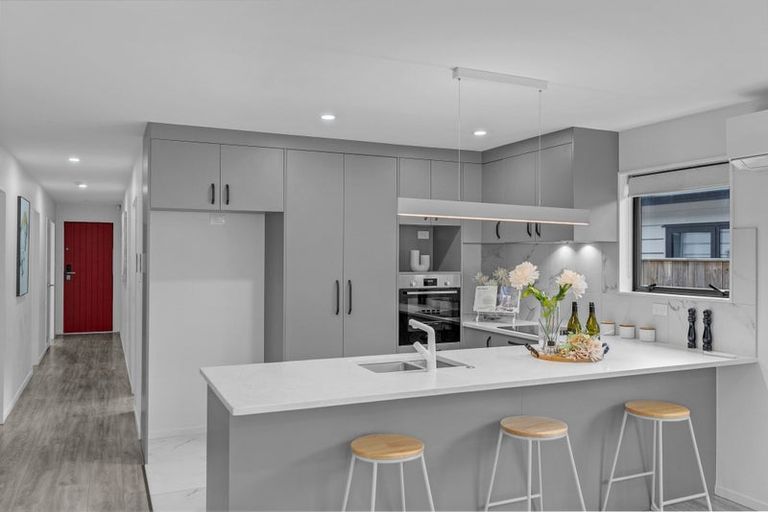 Photo of property in 14 Noia Way, Karaka, Papakura, 2113