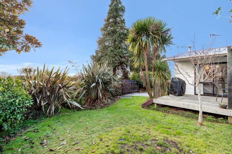 Photo of property in 35b Aquarius Drive, Kawaha Point, Rotorua, 3010