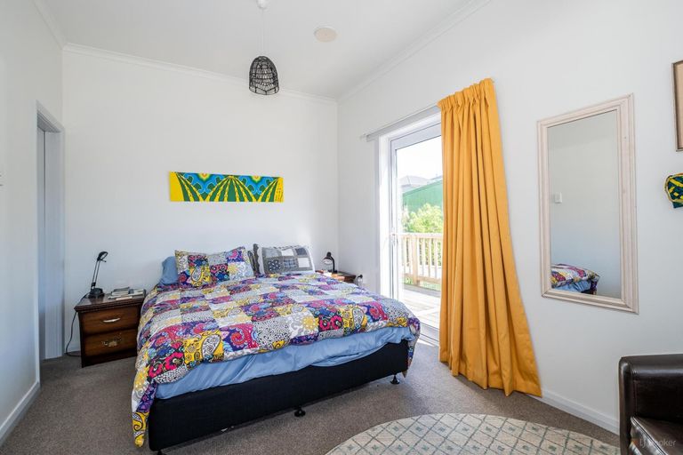 Photo of property in 6 Sutter Street, Seaview, Timaru, 7910