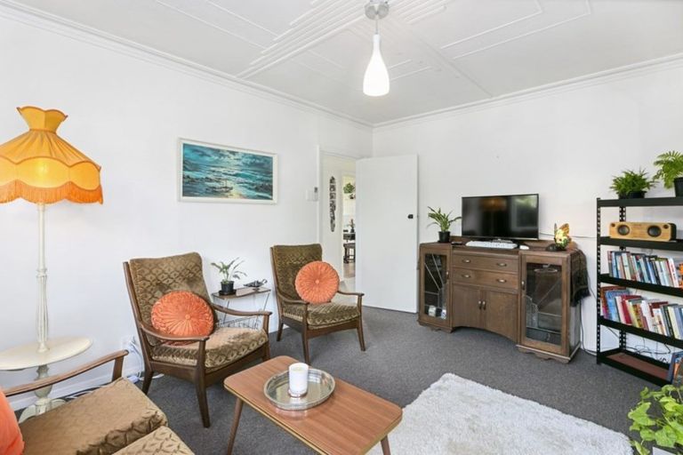 Photo of property in 69 Glenpark Avenue, Mornington, Dunedin, 9011