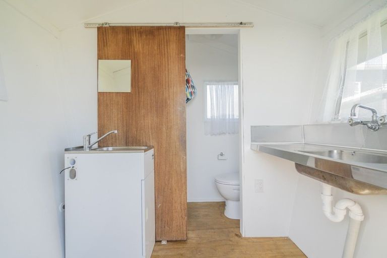 Photo of property in 16 Arawa Lane, Whitianga, 3510