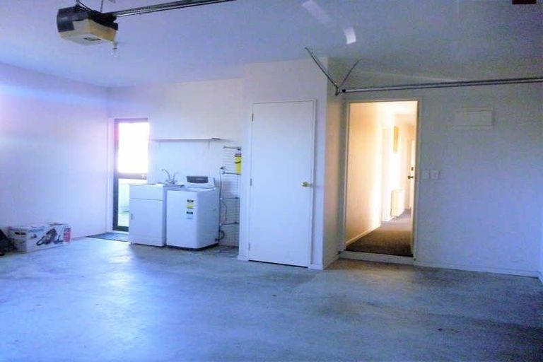 Photo of property in 145 Lincoln Road, Addington, Christchurch, 8024