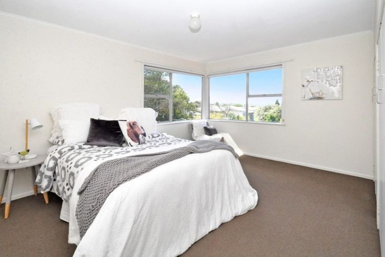 Photo of property in 1/32 Mount Albert Road, Mount Albert, Auckland, 1025