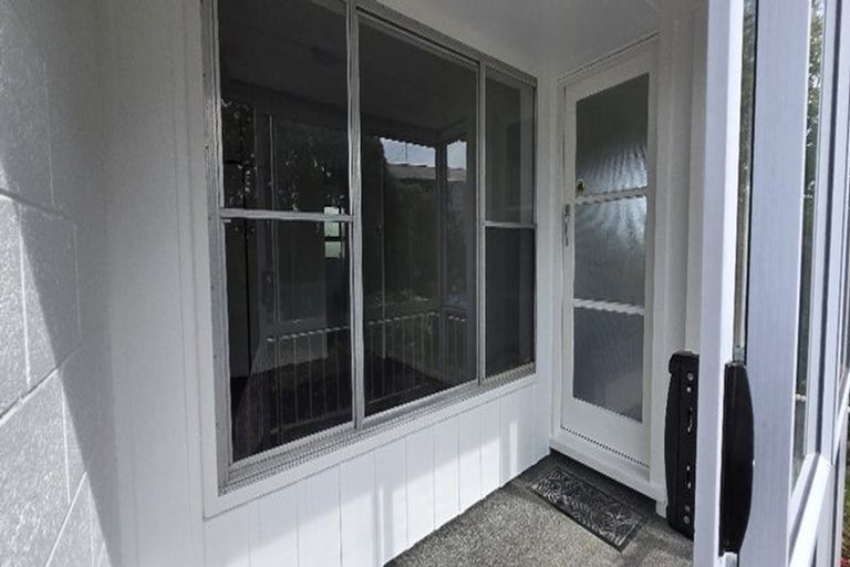 Photo of property in 1/159 Coronation Road, Hillcrest, Auckland, 0627