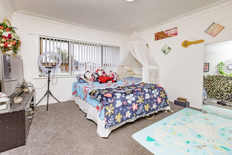 Photo of property in 3 Sunnyside Crescent, Papatoetoe, Auckland, 2025