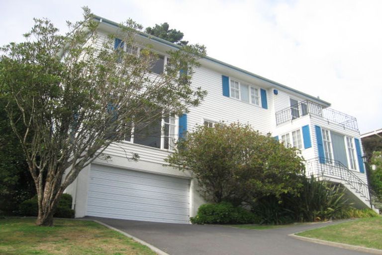 Photo of property in 37 Woodhouse Avenue, Karori, Wellington, 6012