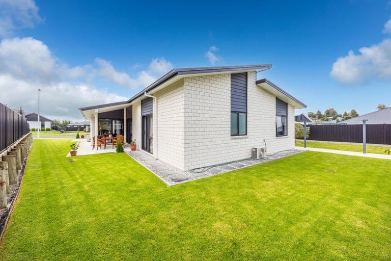 Photo of property in 14 Windermere Drive, Te Awamutu, 3800