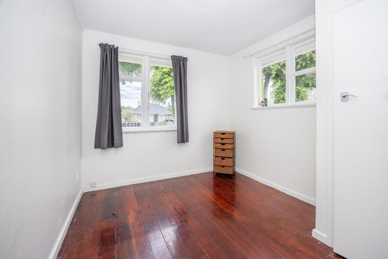 Photo of property in 1 Kenney Crescent, Fairfield, Hamilton, 3214