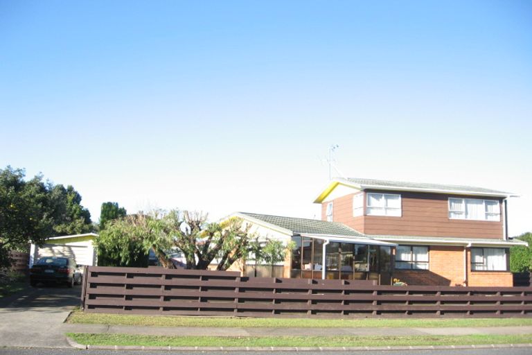 Photo of property in 1 Addington Avenue, Manurewa, Auckland, 2102