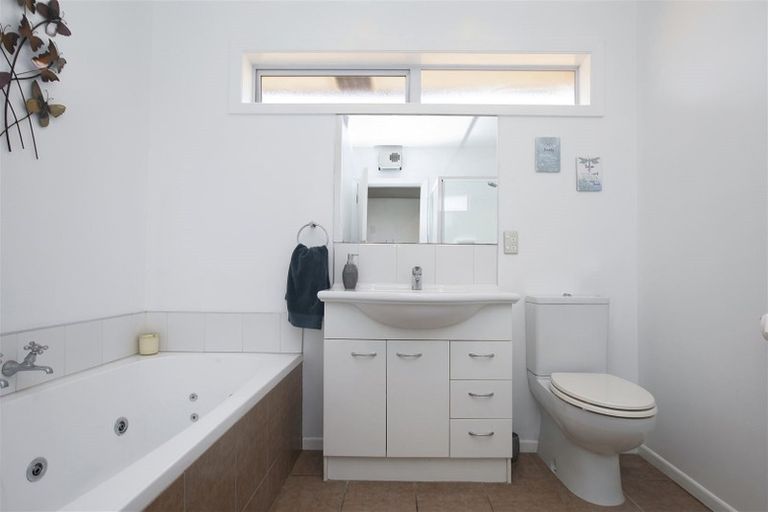 Photo of property in 38 Waiau Street, Cracroft, Christchurch, 8025