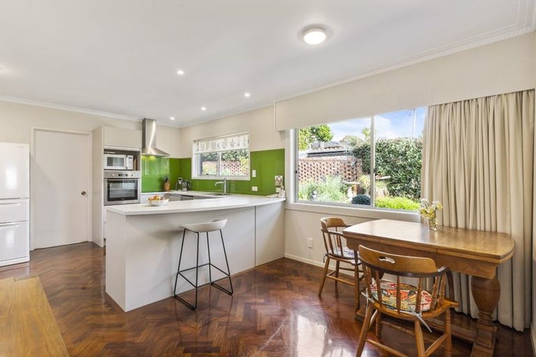 Photo of property in 21 Marywil Crescent, Hillcrest, Auckland, 0627