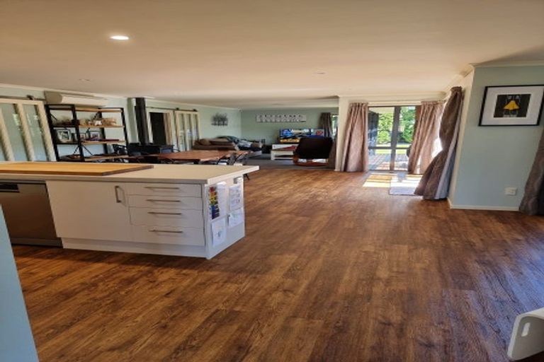 Photo of property in 16 Bottle Lake Drive, Parklands, Christchurch, 8083