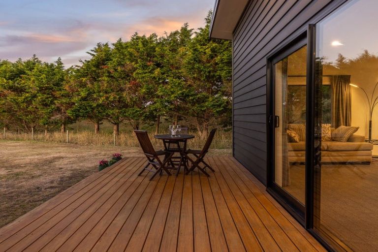 Photo of property in 7 Strathnaver Drive, Waikawa Beach, Manakau, 5573