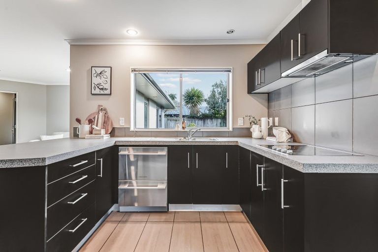 Photo of property in 8 Rosewood Court, Huntington, Hamilton, 3210