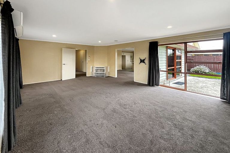 Photo of property in 53 Branigan Parade, Kelvin Grove, Palmerston North, 4414