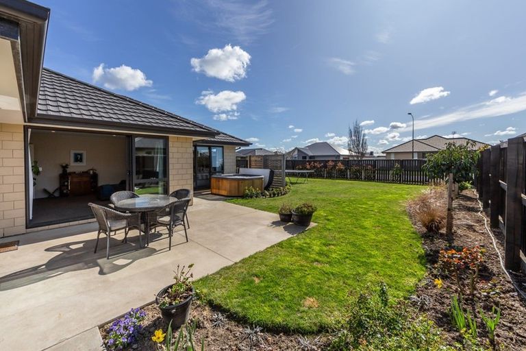 Photo of property in 32 Navy Loop, Rolleston, 7614