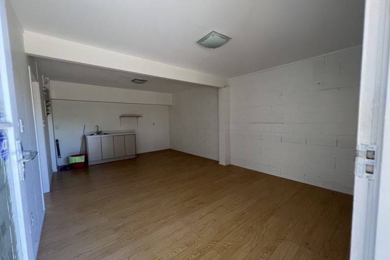 Photo of property in 2/8 Ballin Street, Ellerslie, Auckland, 1051