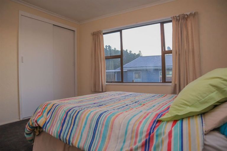 Photo of property in 4 Mawhera Street, Dobson, Greymouth, 7805