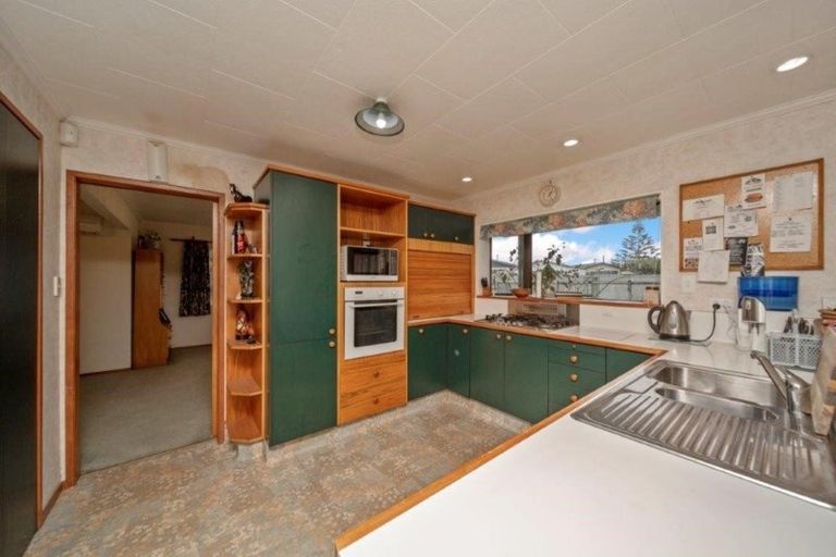 Photo of property in 57 Tawa Street, Hawera, 4610